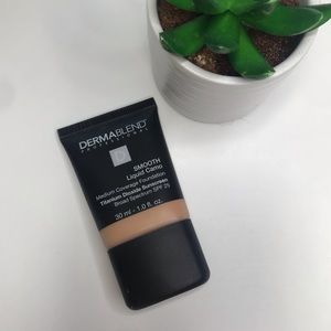DERMABLEND Smooth LiquiyCamo Foundation NWT